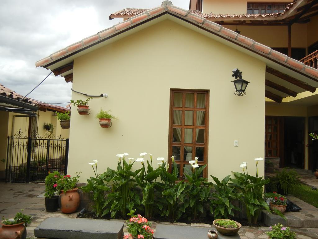 "Llipimpac Guesthouse" Куско Экстерьер фото